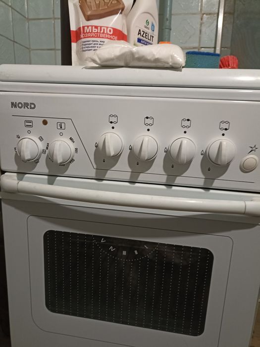 Продаю газовую плиту б/у