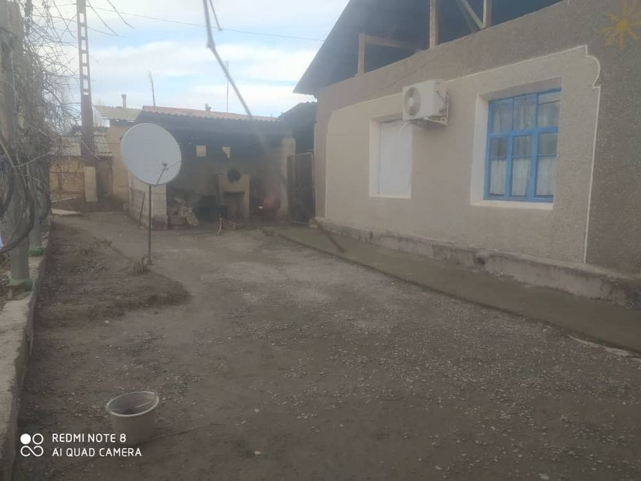 Продаётся дом  20 сотох в бустонлик