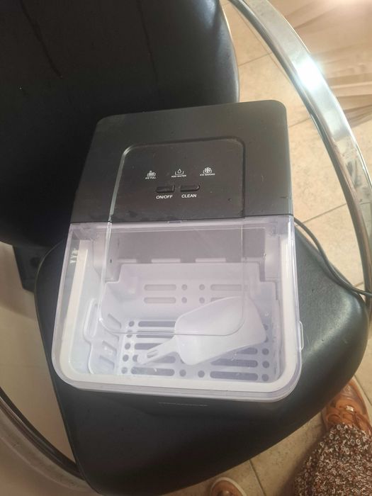 Ледогенератор, лед само за 7мин, ползван 4 месеца,