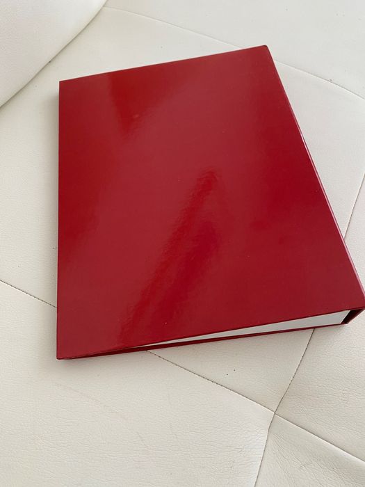 Нов. Оригинален фотоалбум на Calvin Klein