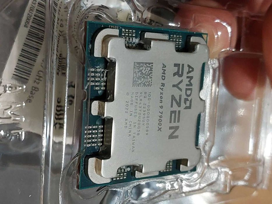 AMD Ryzen 9 7900X, 12-ядрен, АМ5 (ВОХ)