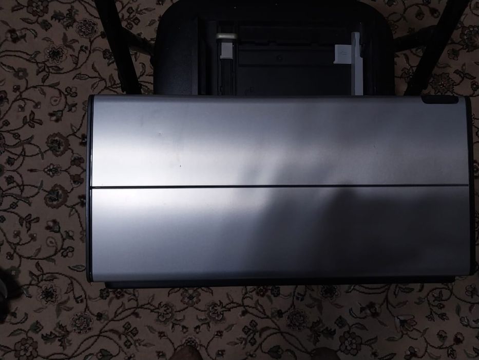 Принтер струйный марки HP