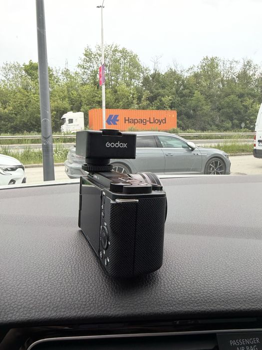 Sony zv e10 ii vlog camera със светкавица