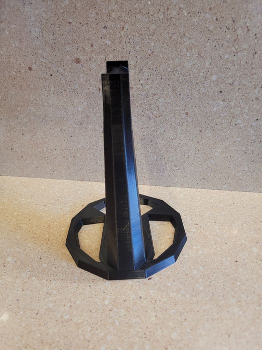 Стойка за геймърски слушалки