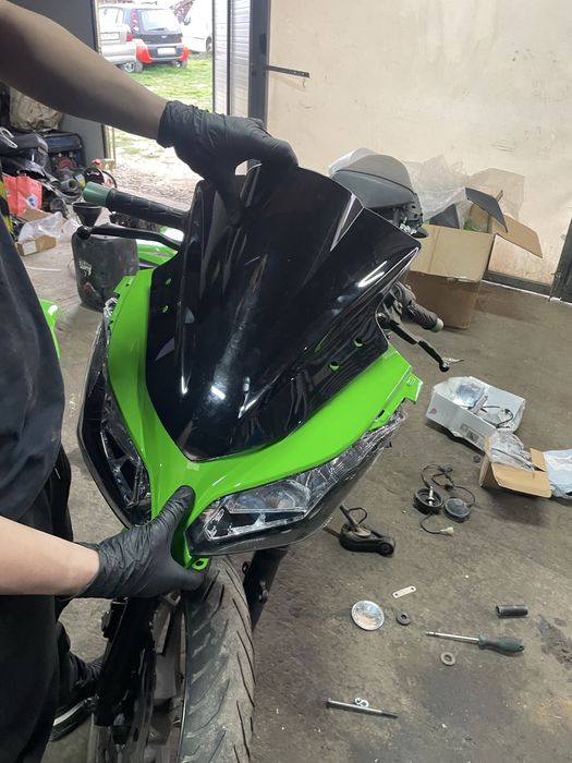 Dezmembrez Ninja 300 2014