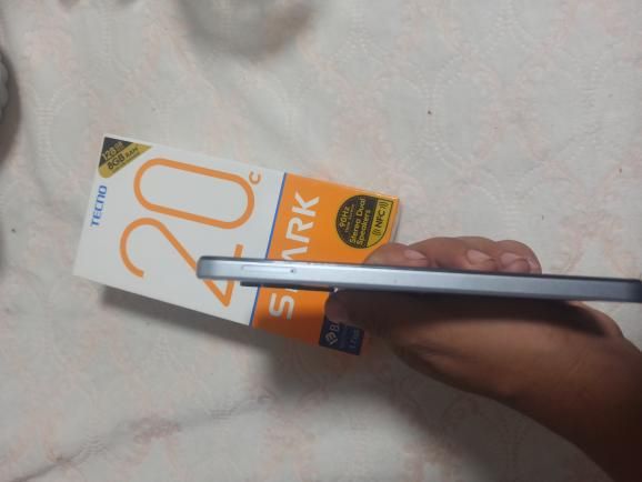Smartfon TECNO SPARK 20C