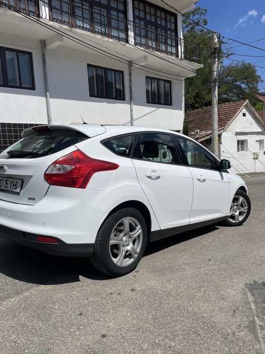 FORD Focus 2013 — imagine 4