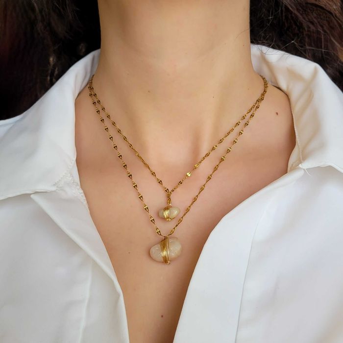 Подарък за Свети Валентин - колие с естествен кварц