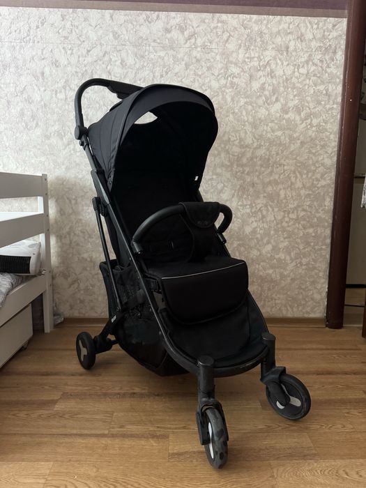 Продам прогулочную коляску MStar