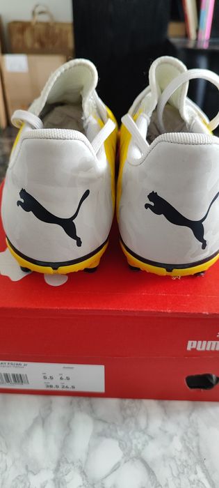 Puma Future Play JNR -Юношески обувки за футбол с бутони