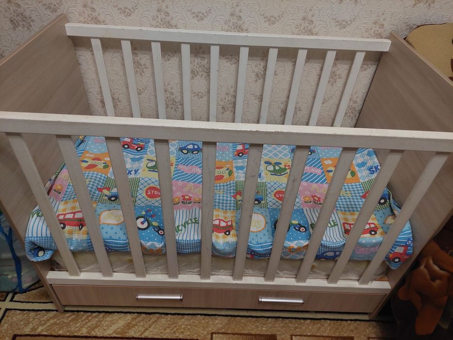 Детская кровать  в хорошем состоянии