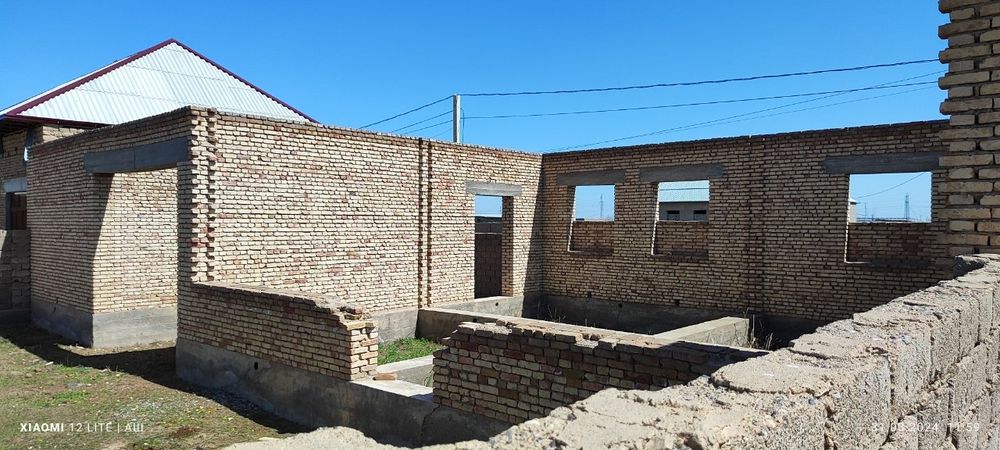 Курилиши тугалланмаган ер участкаси