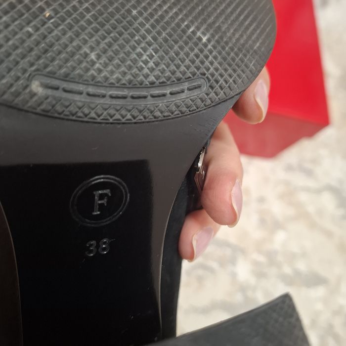 Продам ботильоны