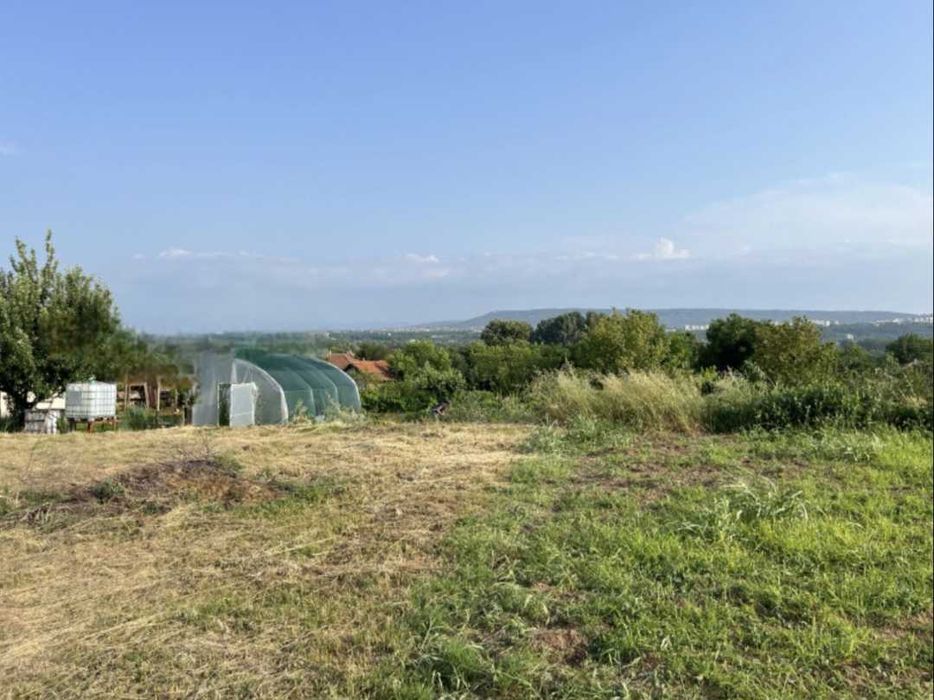 парцел в село Правда