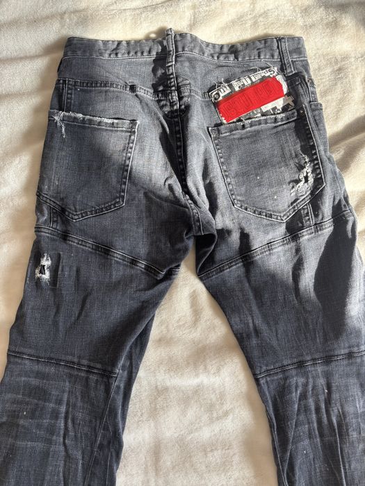 Продавам оригинални дънки на Dsquared2