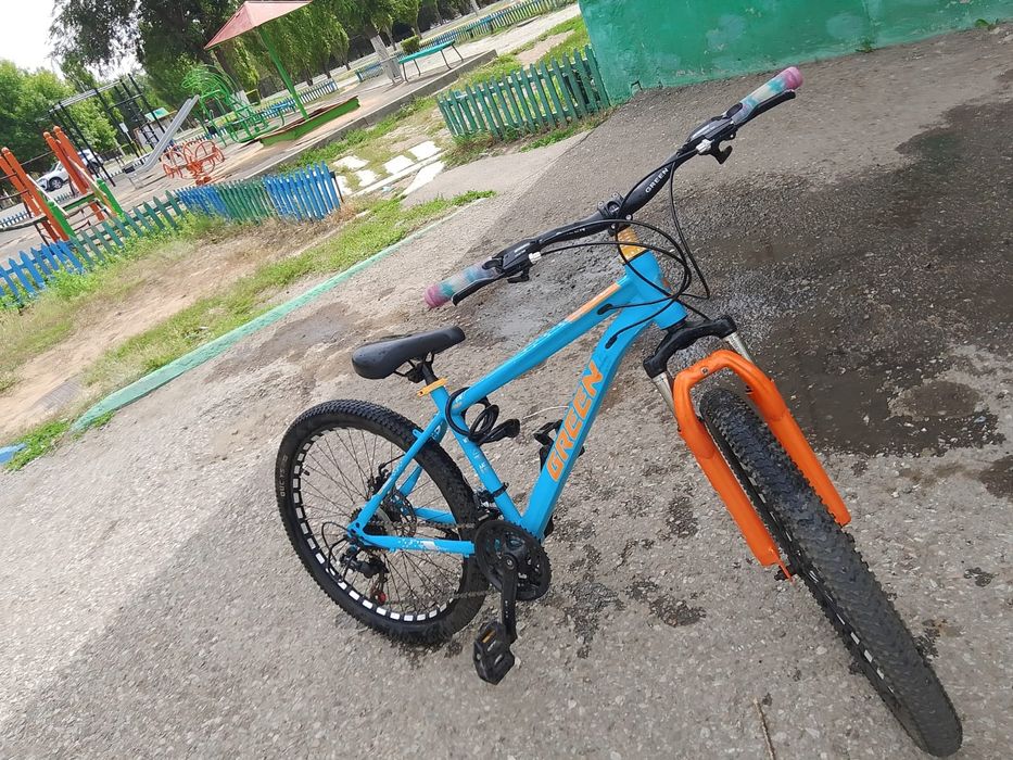 Продается ведосипед.город Рудныйй