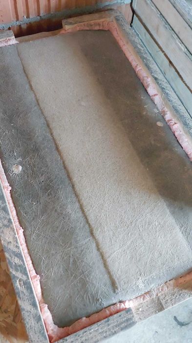 Forme turnat beton, Matrițe capace gard din fibra de sticla cu gelcoat, rășină și întărituri, in rame de lemn 50x30 cm