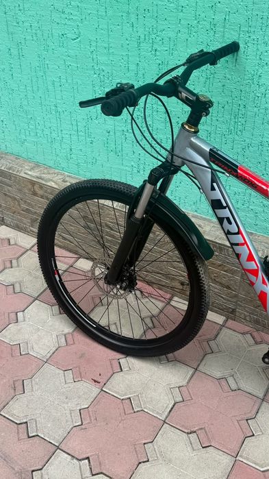 Trinx K016 Striker