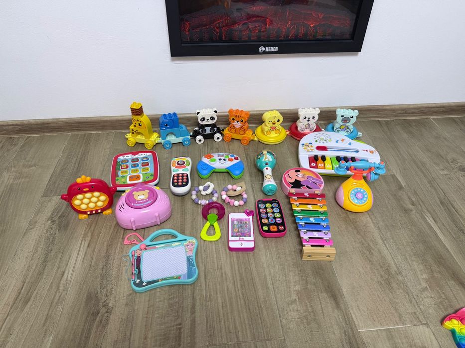 Jucarii diverse bebeluşi se vand la lot sau separat
