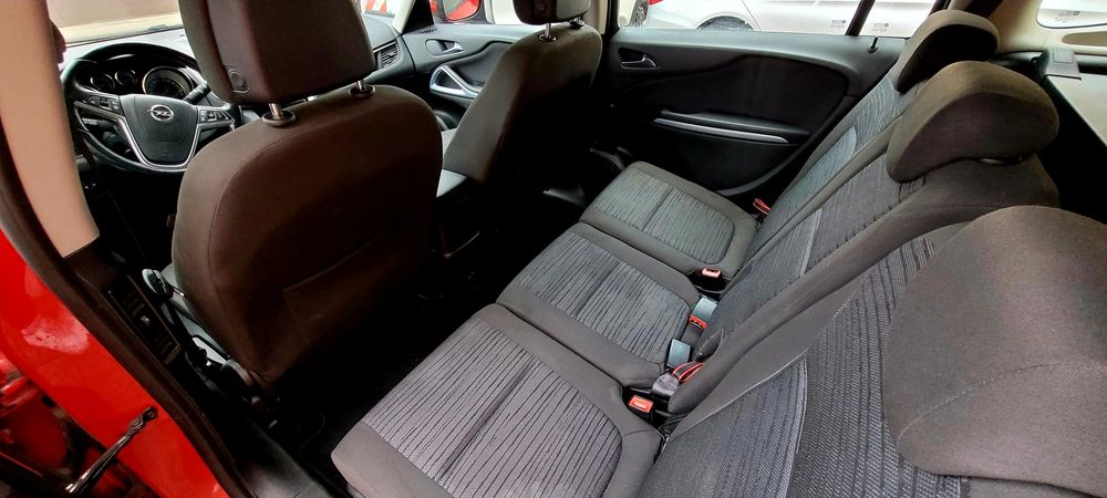 Opel zafira 2015 in  RESITA