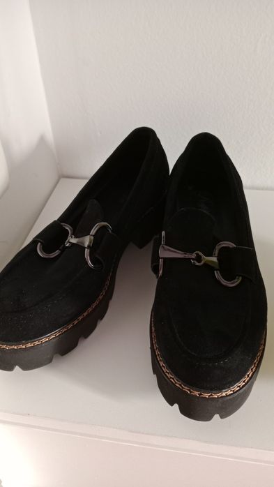 Обувь замша в отличном состоянии.