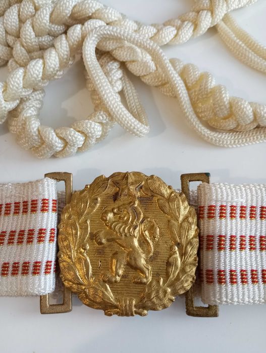 Параден офицерски колан , акселбант и кепе