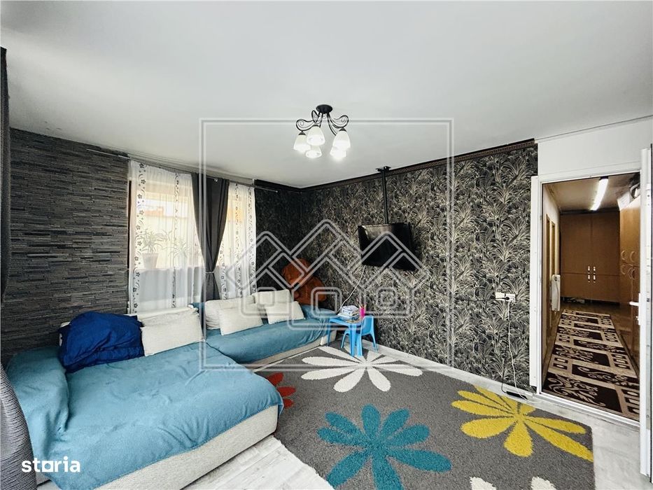 Apartament decomandat, cu 2 camere si balcon - Selimbar