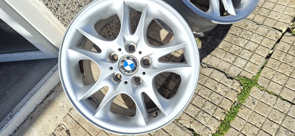 Продавам 4броя алуминиеви джанти оригинални за BMW