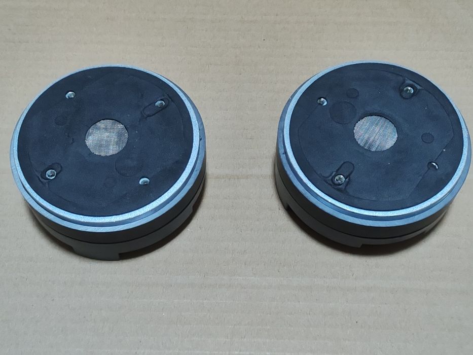 Drivere înalte 8 Ohmi