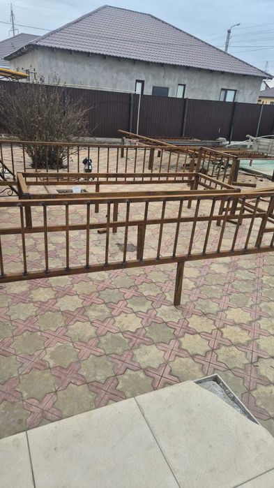 Новый тапчан со встроенным столом