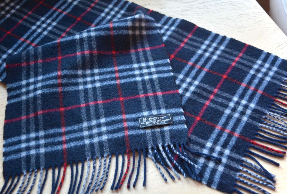 Оригинален шал Burberry 50% Кашмир, 50% вълна