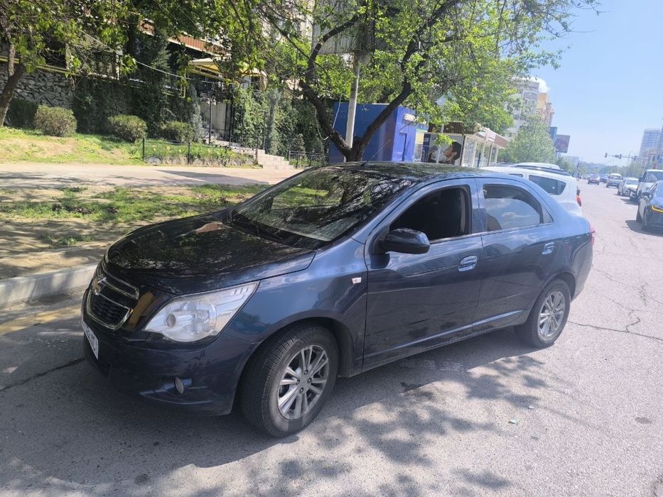 Cobalt 2023 kinda blu