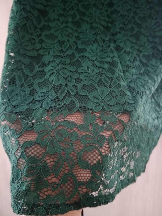 Продам платья новые