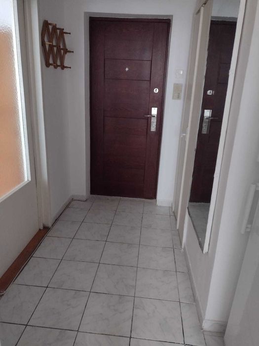Proprietar închiriez apartament doua camere zona Olimpia