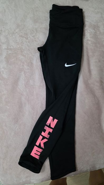 Спортни екипи Nike