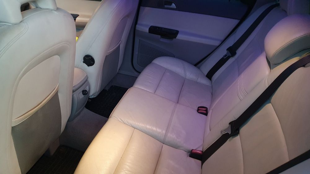 VOLVO V50 R design 2D 136 CP