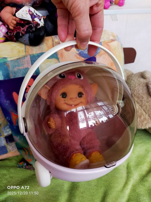 Продам Эльфа шарнирного с коляской .