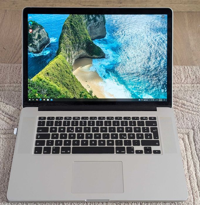 macbook pro retina 15 2015 second hand si noi de vanzare