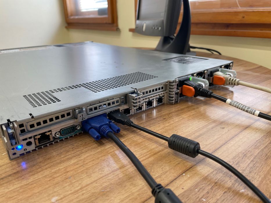 Сървър Dell R630 - 2x E5-2670v3 32GB DDR4 RAM 2x750W PSU