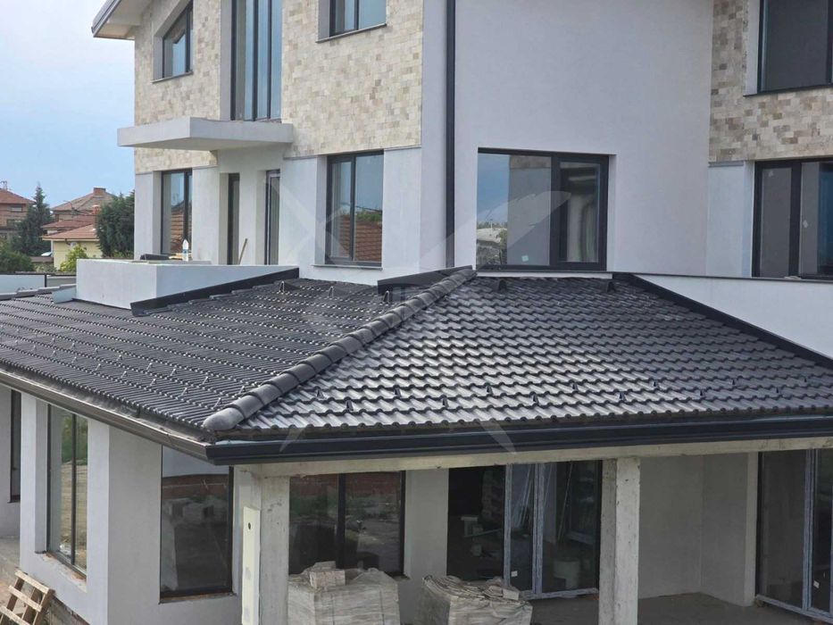 Продава се Къща в с. Радиново, Област Пловдив - 501 кв.м за 1198 €/кв.м - Снимка #1