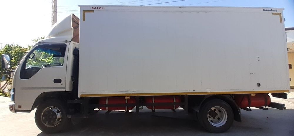 Isuzu-NQR71 zavatiskoy