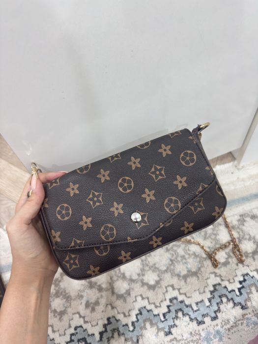 Продам сумку через плечо