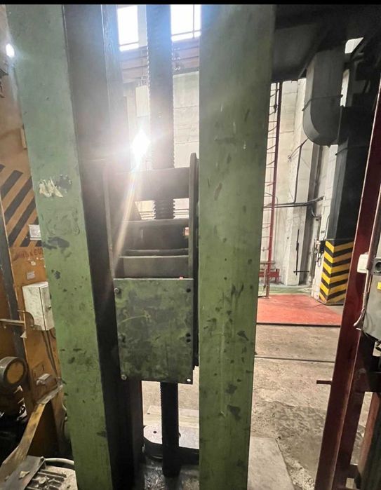 Установка домкратная УДС-160МА