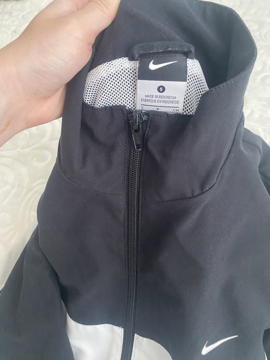 Nike екипи С размер