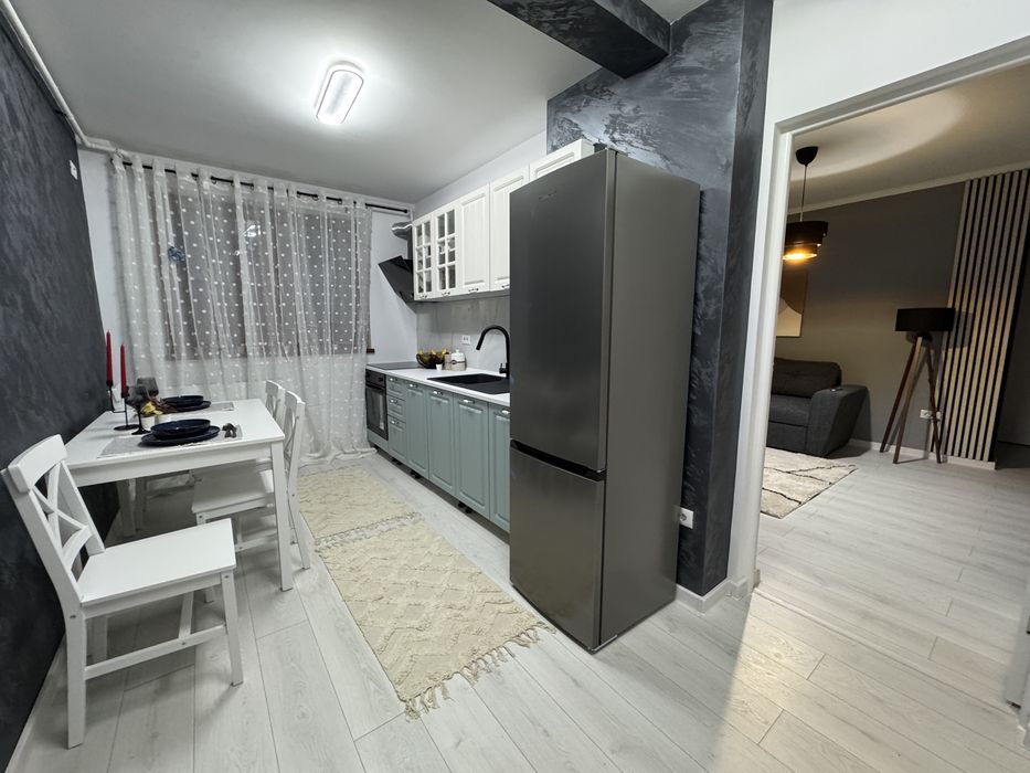 PROPRIETAR, apartament 3 camere