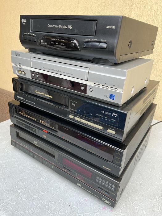 Lot video player recorder vhs cu caseta pentru filme