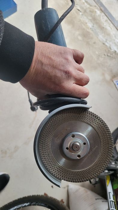 Болгарка шлифмашина BOSH