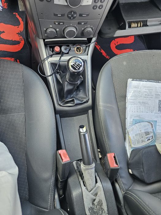 OPEL Astra 2005 — imagine 5