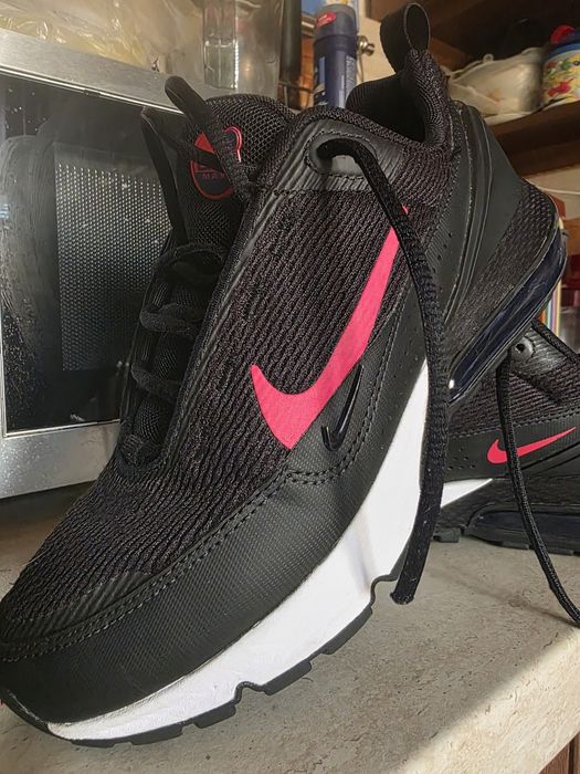 Маратонки Nike Air Max Pulse