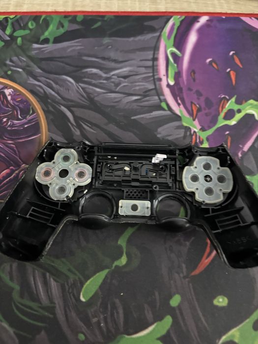 Vand maneta pentru Ps4 piese